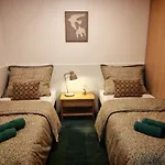 Vilma Old Town Apartman *